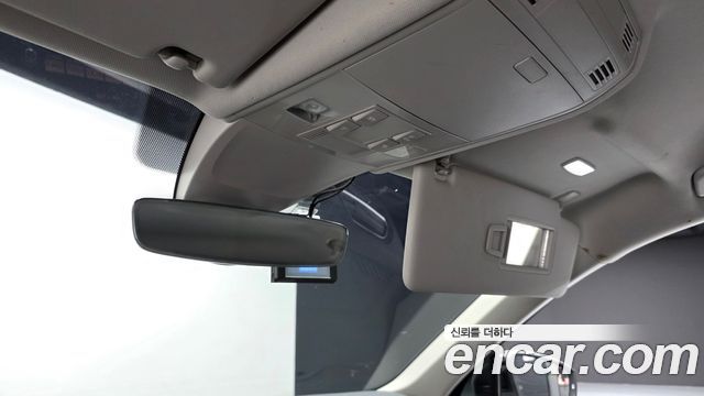 Volkswagen Tiguan 2018 — photo 19