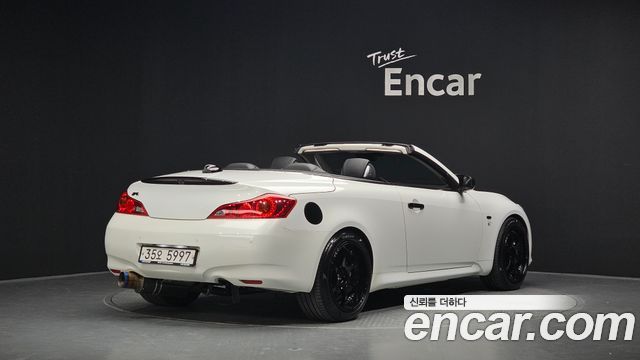 Infiniti Q60 2014 — photo 2