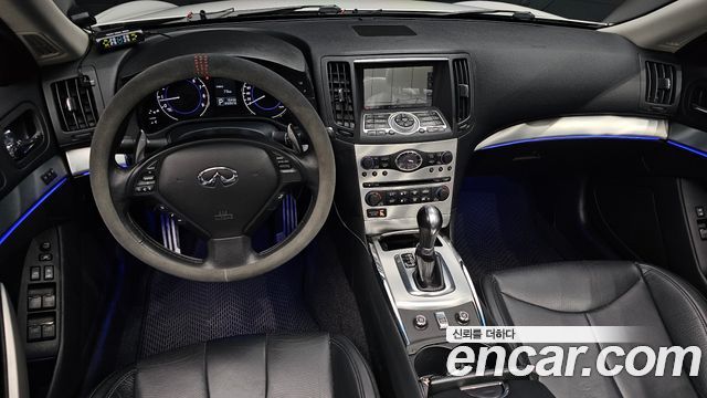 Infiniti Q60 2014 — photo 10