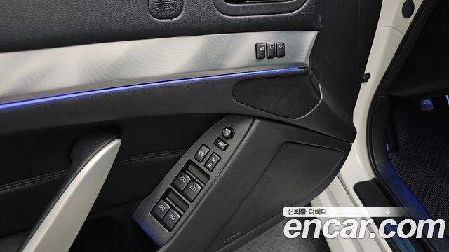 Infiniti Q60 2014 — photo 22