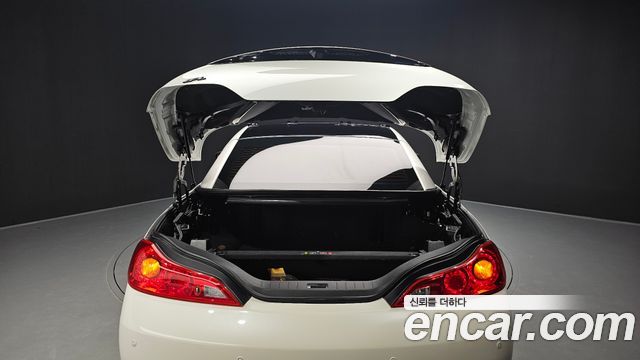 Infiniti Q60 2014 — photo 26