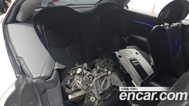 Infiniti Q60 2014 — photo 16