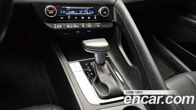 Hyundai AVANTE 2021 — photo 9