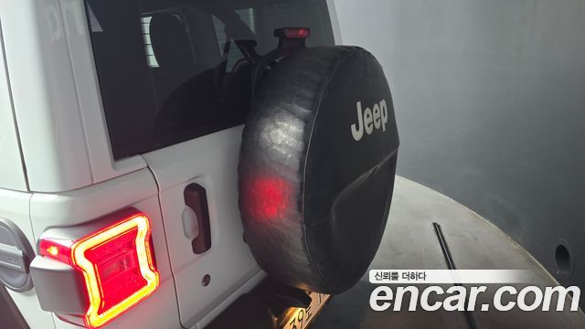 Jeep Wrangler 2019 — photo 9