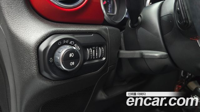 Jeep Wrangler 2019 — photo 27