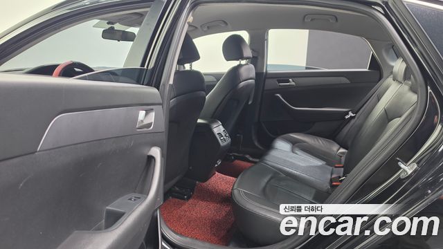 Hyundai Sonata 2018 — photo 18