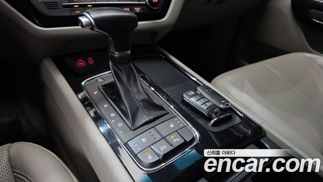 Kia Canival 2017 — photo 12