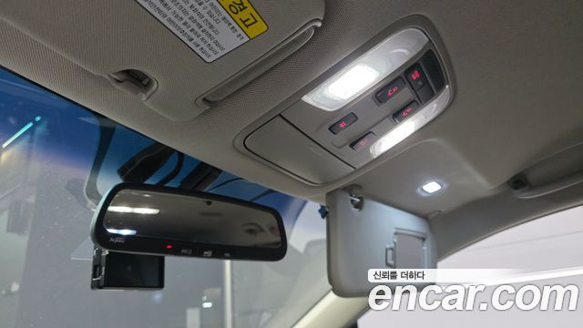 Kia Canival 2017 — photo 29