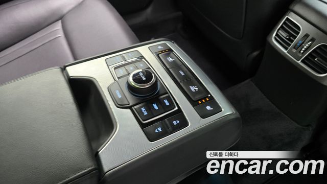Genesis G80 2020 — photo 28