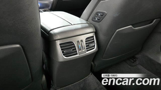 Genesis G80 2020 — photo 29