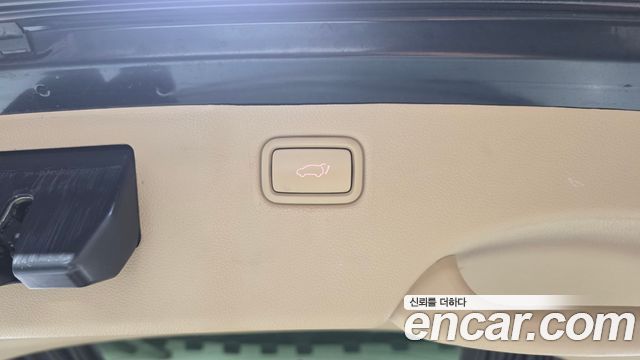 Kia Canival 2017 — photo 25