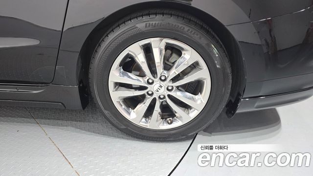 Kia Canival 2017 — photo 7