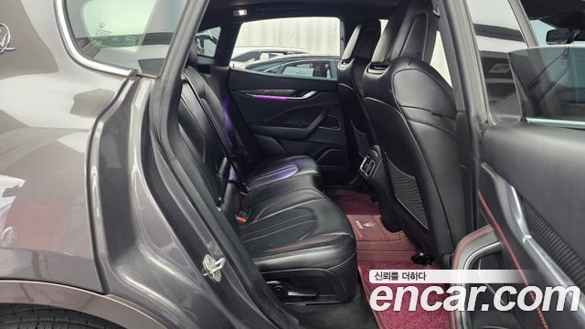 Maserati Levante 2017 — photo 18