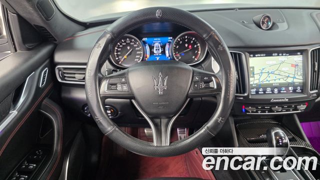 Maserati Levante 2017 — photo 19