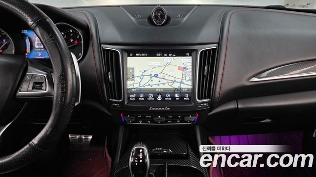 Maserati Levante 2017 — photo 20