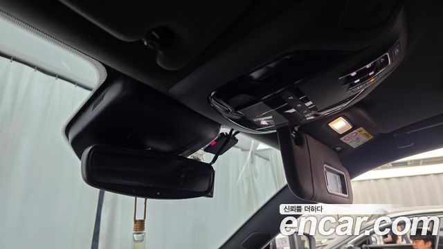 Maserati Levante 2017 — photo 25