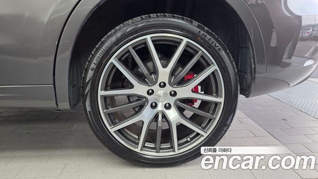 Maserati Levante 2017 — photo 7