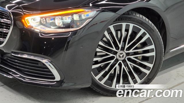 Mercedes-Benz S-Class 2022 — photo 3