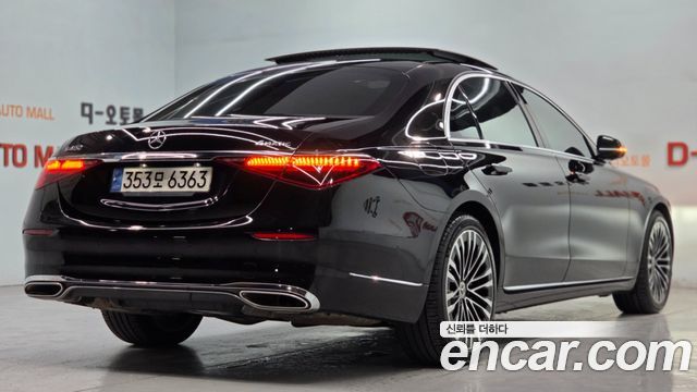 Mercedes-Benz S-Class 2022 — photo 4