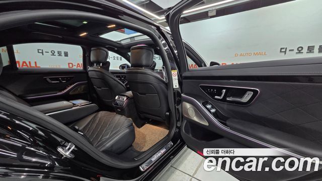 Mercedes-Benz S-Class 2022 — photo 16