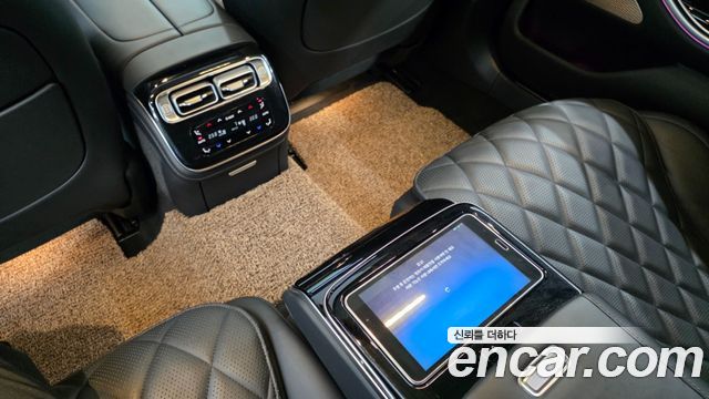 Mercedes-Benz S-Class 2022 — photo 18