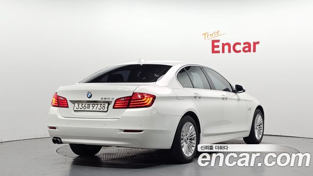 BMW 5-Series 2014 — photo 2