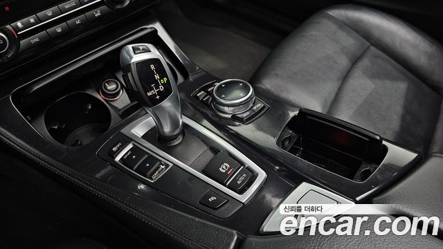 BMW 5-Series 2014 — photo 9