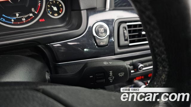 BMW 5-Series 2014 — photo 18
