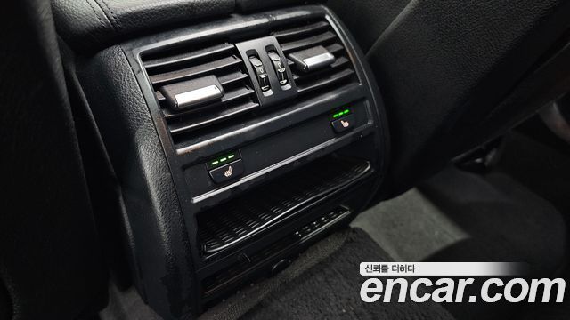 BMW 5-Series 2014 — photo 19