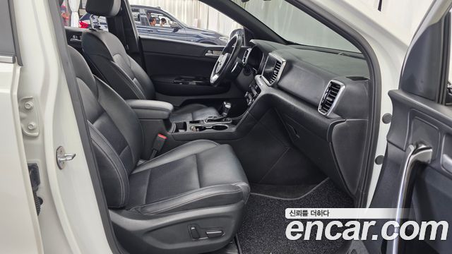 Kia Sportage 2019 — photo 11