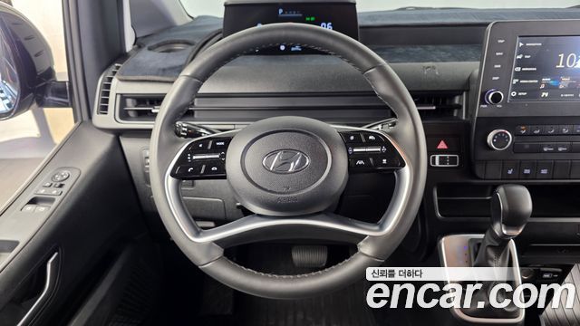 Hyundai Staria 2022 — photo 13