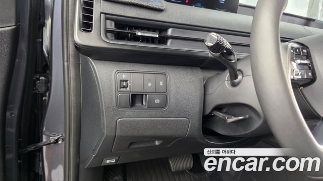Hyundai Staria 2022 — photo 16
