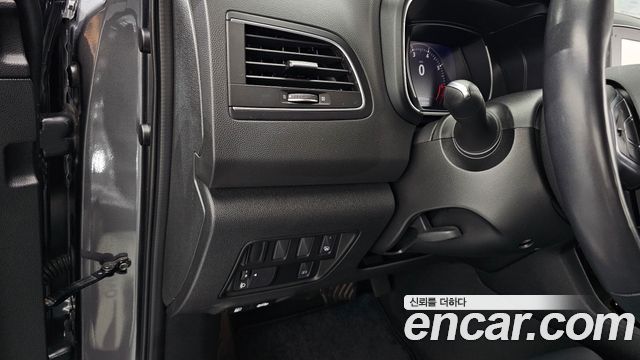 Renault Korea QM6 2021 — photo 17