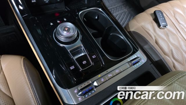 Kia Canival 2022 — photo 12