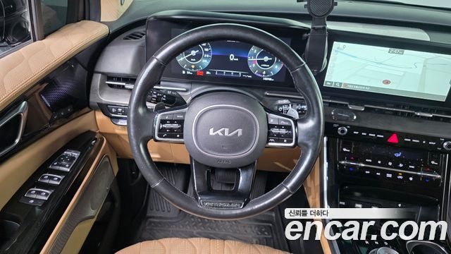 Kia Canival 2022 — photo 18