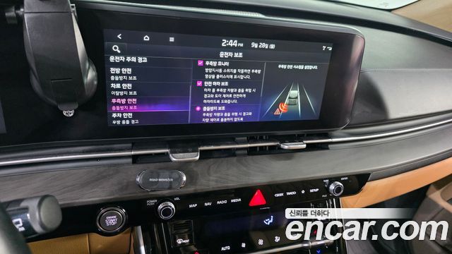 Kia Canival 2022 — photo 20