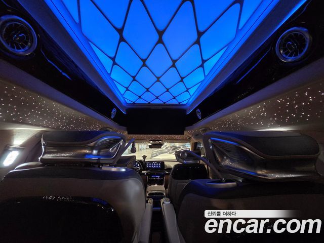 Kia Canival 2022 — photo 26