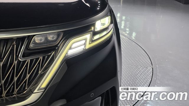 Kia Canival 2022 — photo 8