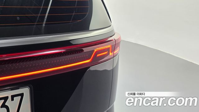 Kia Canival 2022 — photo 9