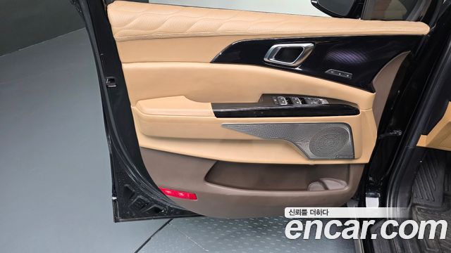 Kia Canival 2022 — photo 15