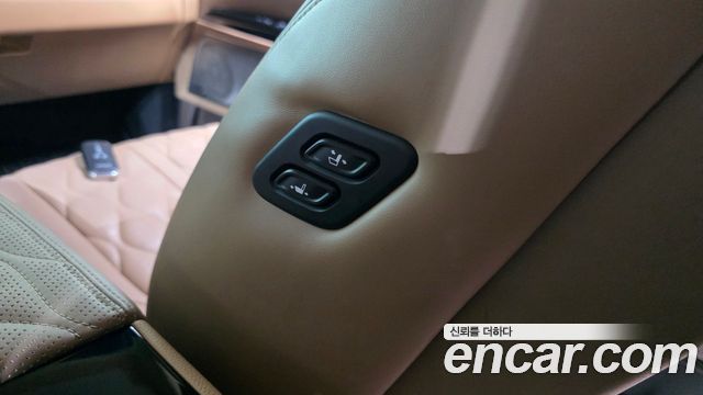 Kia Canival 2022 — photo 28
