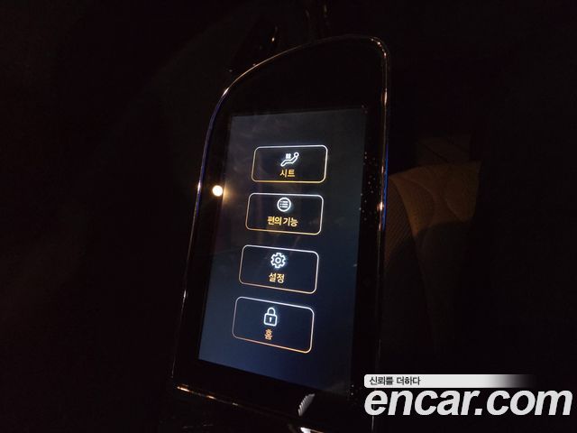 Kia Canival 2022 — photo 38