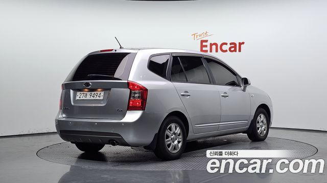 Kia Carens 2011 — photo 2