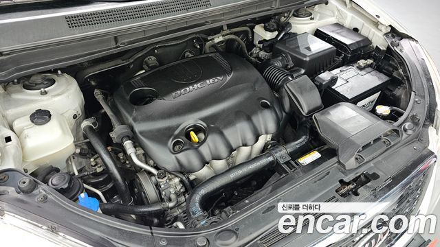 Kia Carens 2011 — photo 6