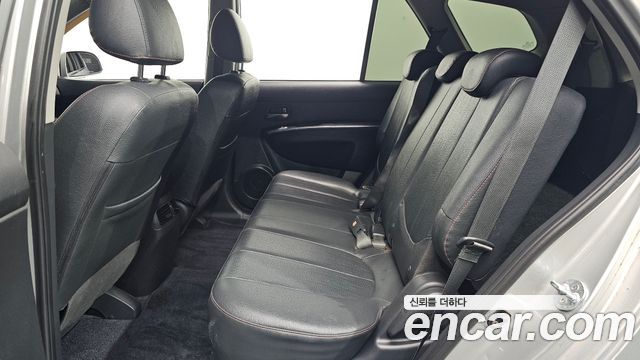 Kia Carens 2011 — photo 17