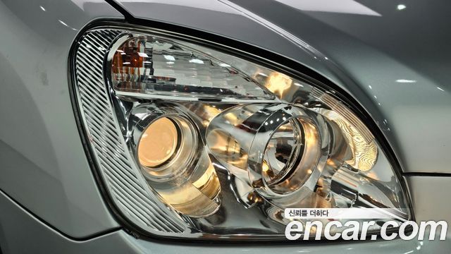 Kia Carens 2011 — photo 8