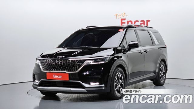 Kia Canival 2023 — photo 1