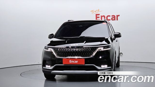 Kia Canival 2023 — photo 3