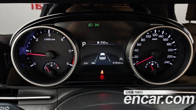 Kia Canival 2023 — photo 8