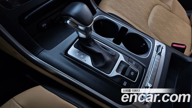 Kia Canival 2023 — photo 9